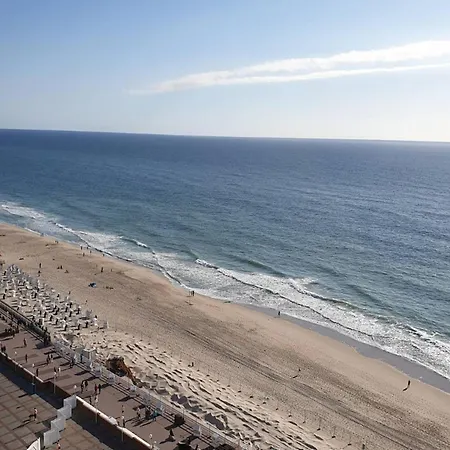 Bellas, Adeje Nyaraló